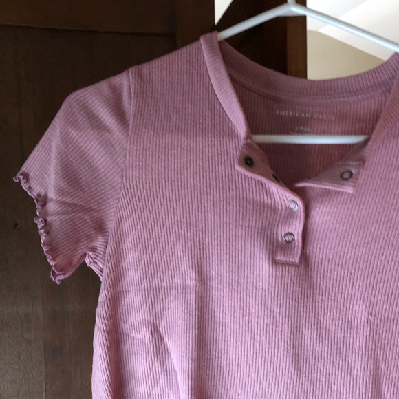 Pink lettuce edge cropped tee - Picture 3 of 4